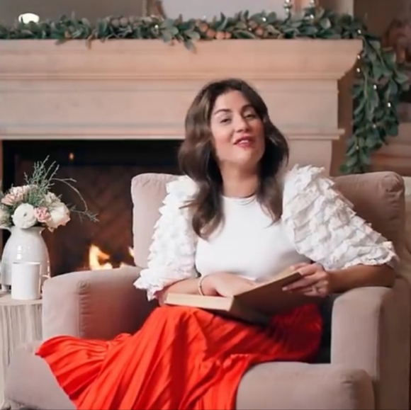 Cream Ivory lace puffed sleeved top US M - Picture 5 of 5